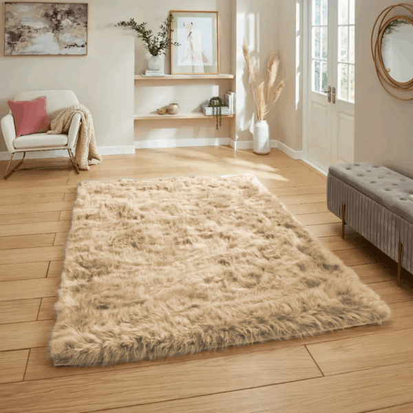 Shaggy Fleece Rug - Image 5